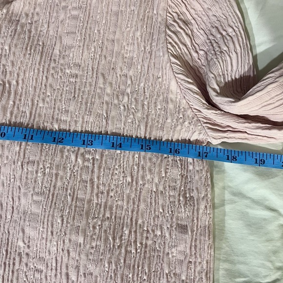 Haystack Light Pink Ruched‎ Textured Top Stretchy Women's Size Small V Neck - Picture 9 of 11